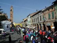 La partenza della non competitiva: 5400 partecipanti